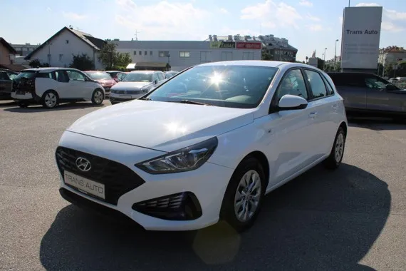 Hyundai i30 1.6 CRDi Image 1