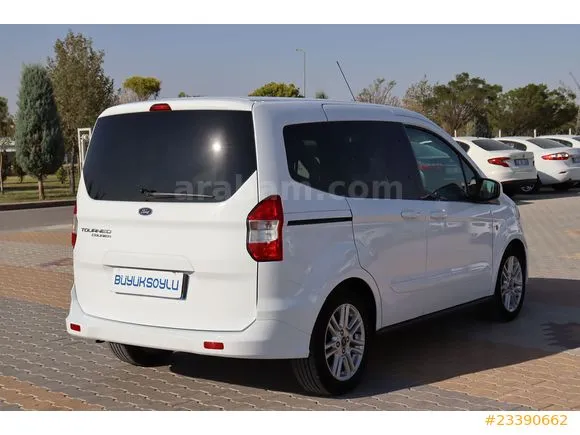 Ford Tourneo Courier 1.0 EcoBoost Titanium Image 5